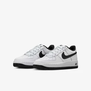 Nike Field General